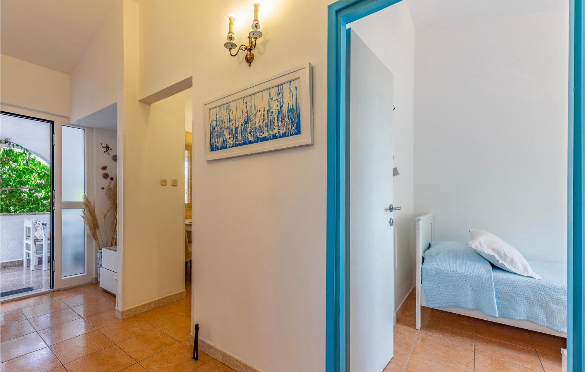 2 Bedroom Beautiful Apartment In Premantura Buitenkant foto